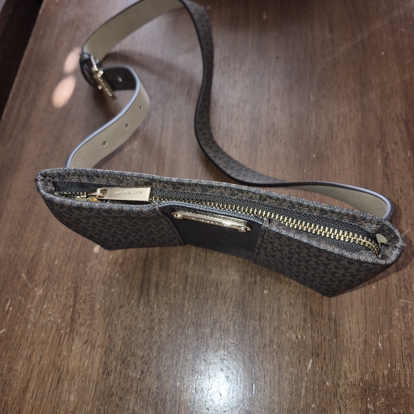 Michael Kors Brown and Black Women's Bag - Picture 6 of 6